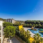 The Modern Escape By Ps Appartement Golem (Tirana)