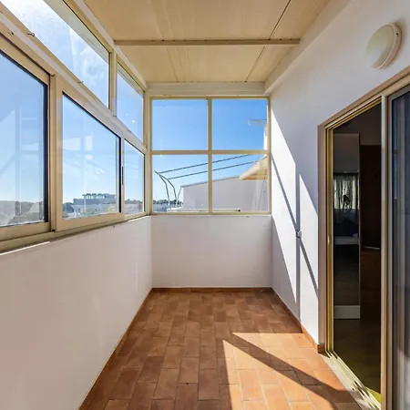Apartment The Modern Beach Escape By Premium Selection Golem (Tirana)